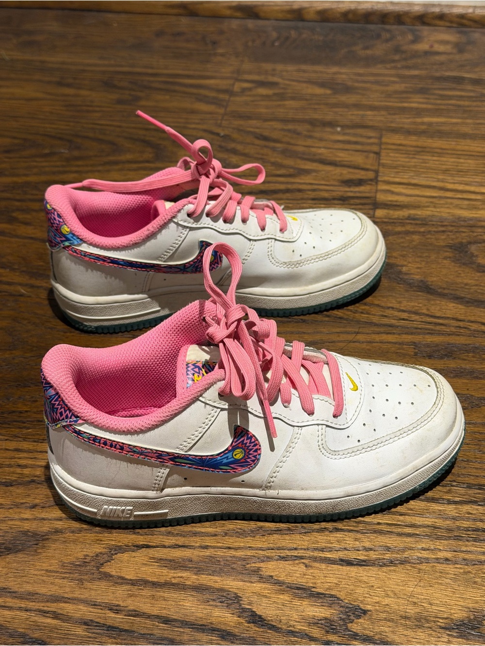 Nike White Kids' Sneakers with Pink Lining and Multicolor Swoosh